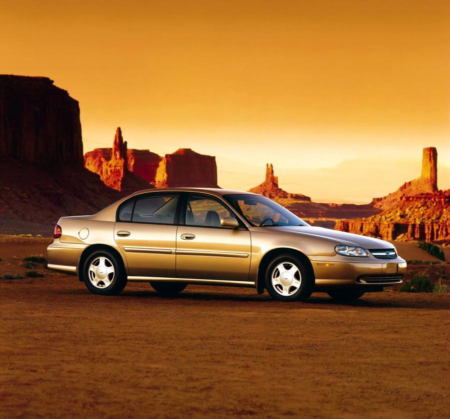  Chevrolet Malibu 1998 года  (фото 16 из 20)